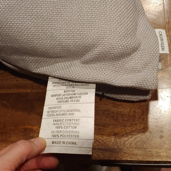 RESTOCKED Set of 2 Calvin Klein Pillow - Picture 2 of 3